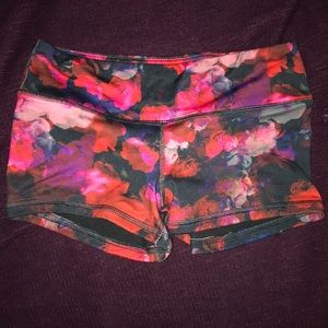 Fleo - Dark Red Roses